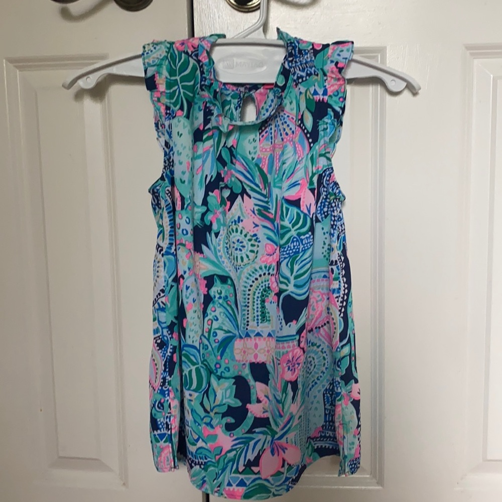 New without tags Lilly Pulitzer stunning top